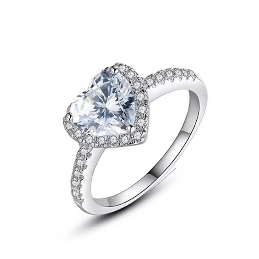 Amor heart ring